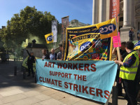 “Art Workers Support the Climate Strikers” banner in front of Tate Britain (courtesy of PCS Tate United)